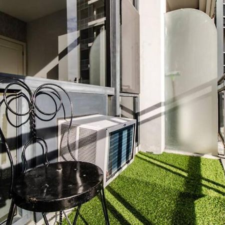 The Gramercy Residences Manille Extérieur photo