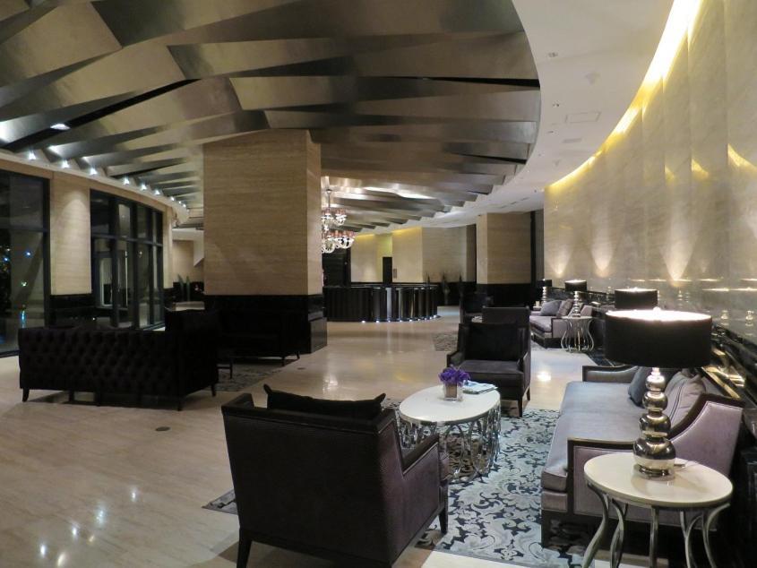 The Gramercy Residences Manille Extérieur photo
